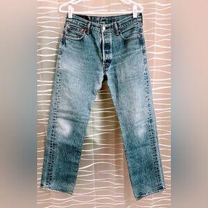 501 Levi's Light Blue Straight Men's Jeans - Button Up